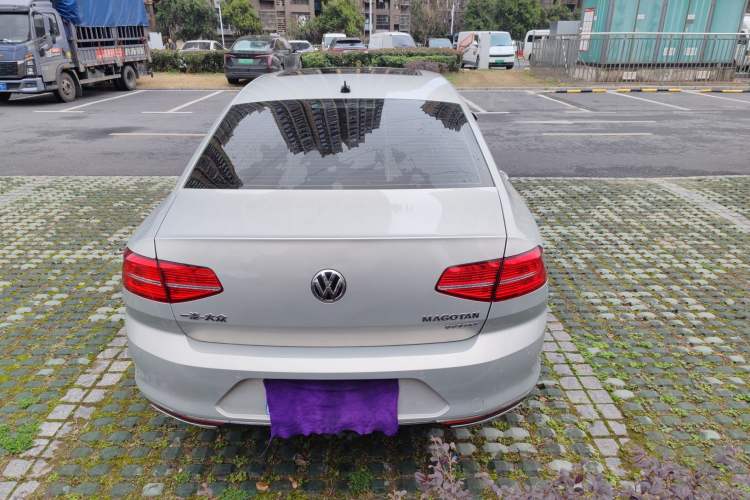 Used Volkswagen Magotan 2019 330TSI DSG Leading Model China VI Standard