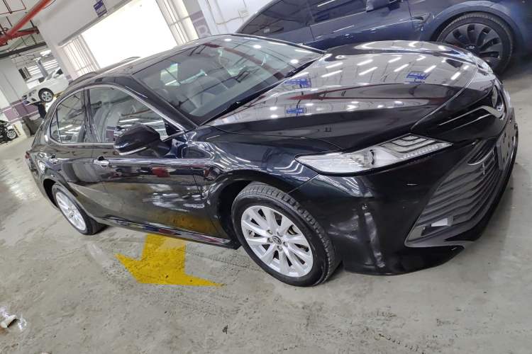 Used Toyota Camry 2019 2.0G Luxury Edition China VI Standard