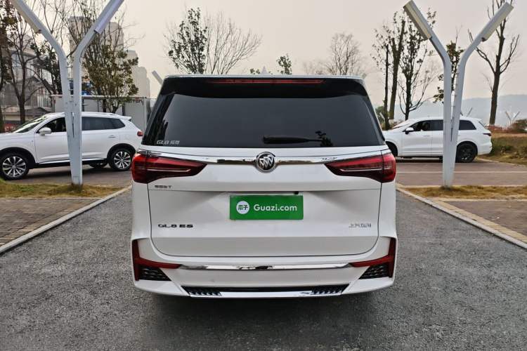 Used Buick GL8 2021 ES Landtrek 653T Comfort Edition