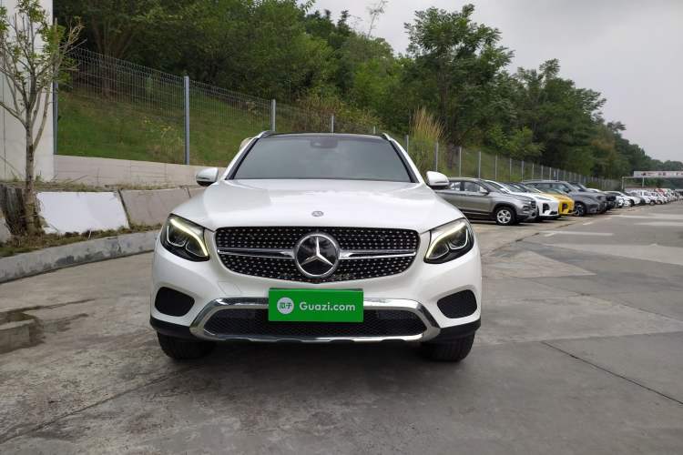 Used Mercedes-Benz GLC 2016 GLC 260 4MATIC Luxury Model
