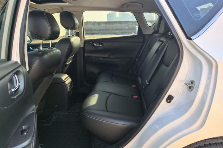 Used Nissan Tiida 2023 1.6L CVT Smart Drive Version
