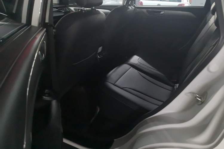 Used Haval M6 2021 PLUS 1.5T DCT Luxury Smart Connectivity Model
