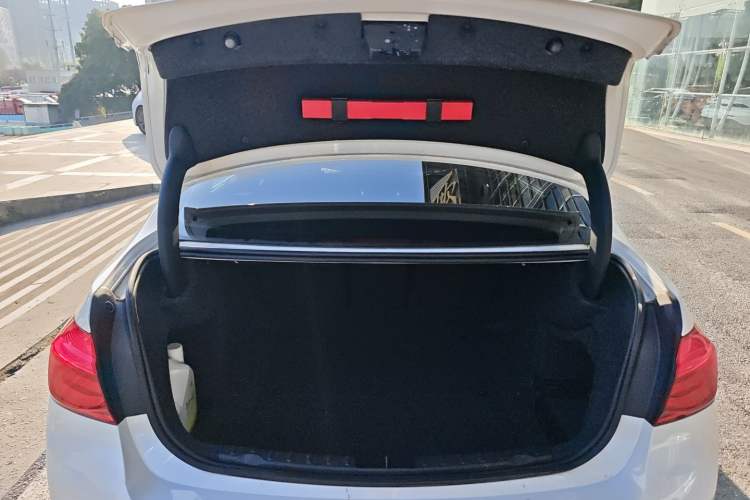 Used BMW 3 Series 2017 320Li Fashion Model
