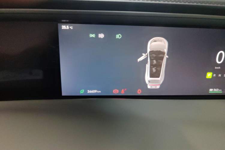 Used  11 2024 630 Rear-Wheel Drive Edition with Three Lasers
