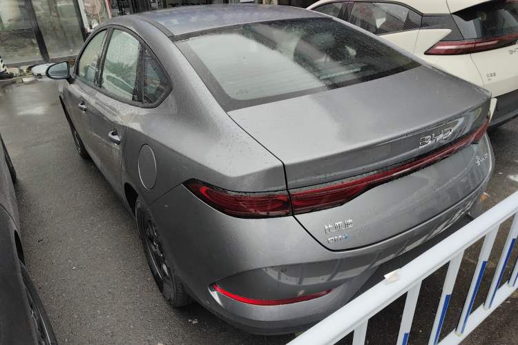 Used BYD Qin PLUS 2025 DM-i Smart Drive 55KM Leading Model
