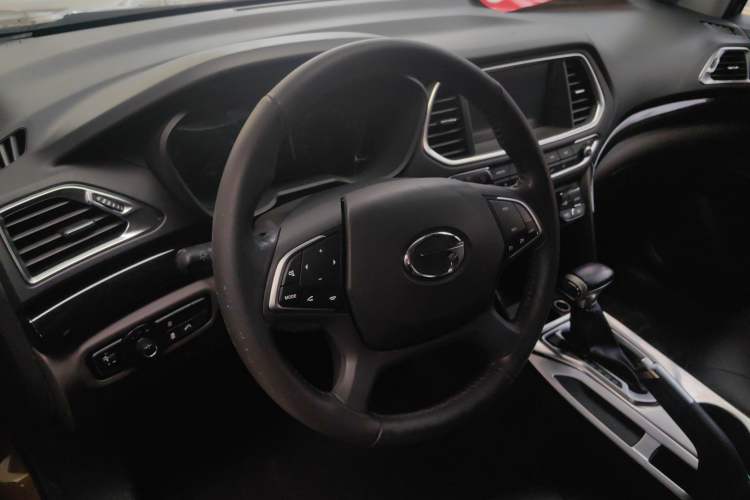 Used GAC Trumpchi GS4 2015 200T G-DCT Luxury Edition
