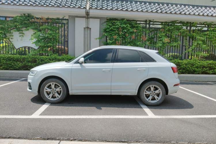 Used Audi Q3 2018 30th Anniversary Edition 35 TFSI Fashion Model
