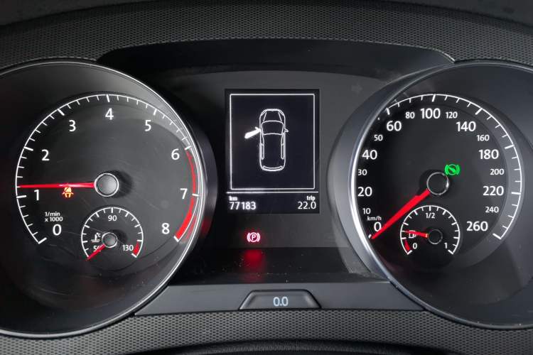 Used Volkswagen Golf Sportsvan 2016 230TSI Automatic Trend Edition
