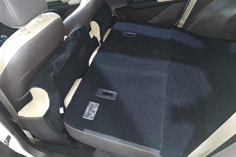 Used Baojun 310W 2017 1.5L Manual Fashion Model China V