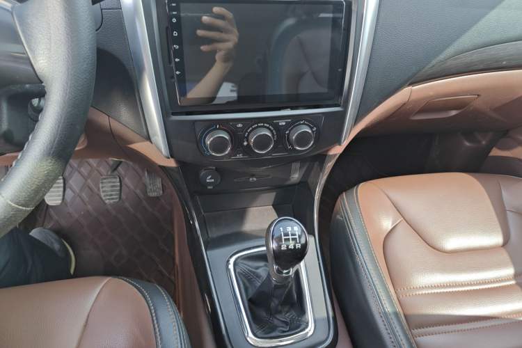 Used FORTHING SX6 2016 1.6L manual luxury version
