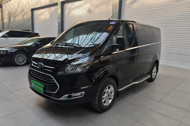 Used Ford Transit 2020 2.0T Diesel Multi-Function Commercial Vehicle Mid-Chassis Low-Roof Design with Dual Rear Doors Emission Standard China V