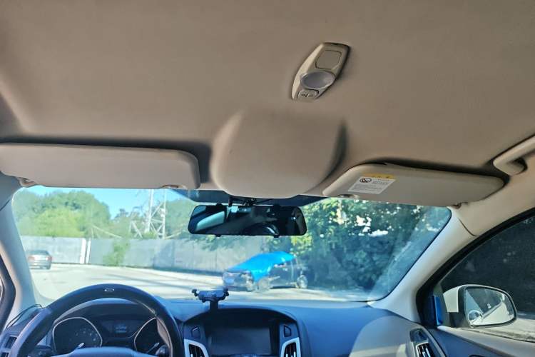 Used Ford Focus 2012 Sedan 1.6L Automatic Comfort Model
