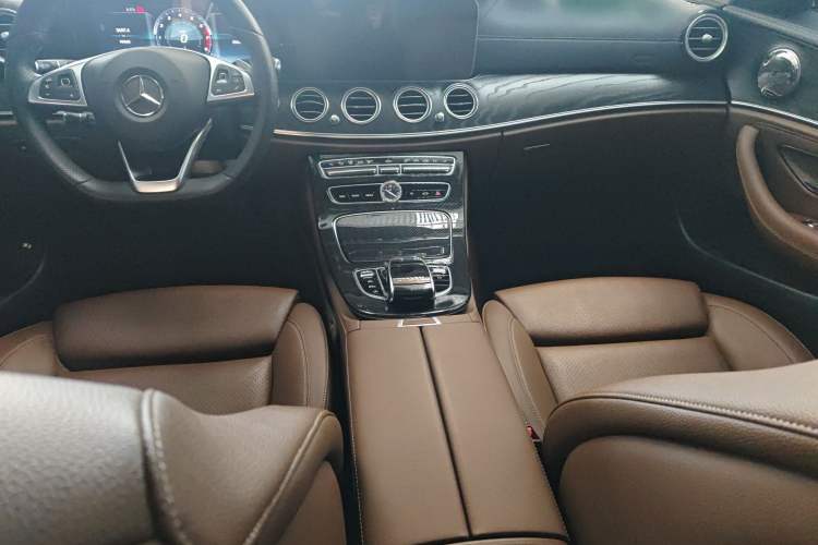 Used Mercedes-Benz E-Class 2016 E 200 L Sport Edition
