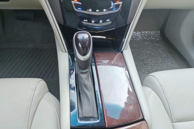 Used Cadillac XTS 2017 28T Elite Model
