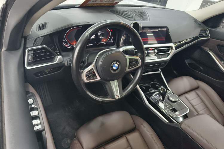 Used BMW 3 Series 2021 Second Facelift 320Li M Sport Package
