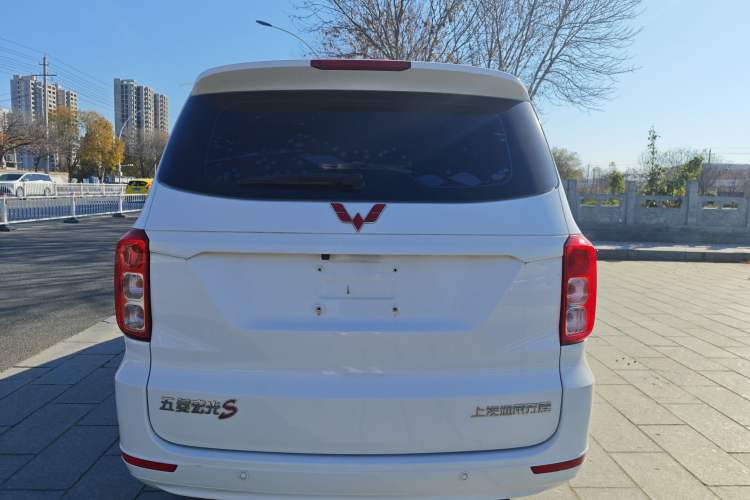 Used Wuling Hongguang 2019 1.5L S Comfort Edition China VI LAR
