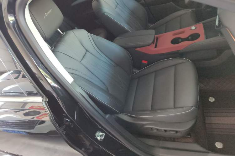 Used Buick Envision 2025 Encore Plus Four-Wheel Drive Avenir
