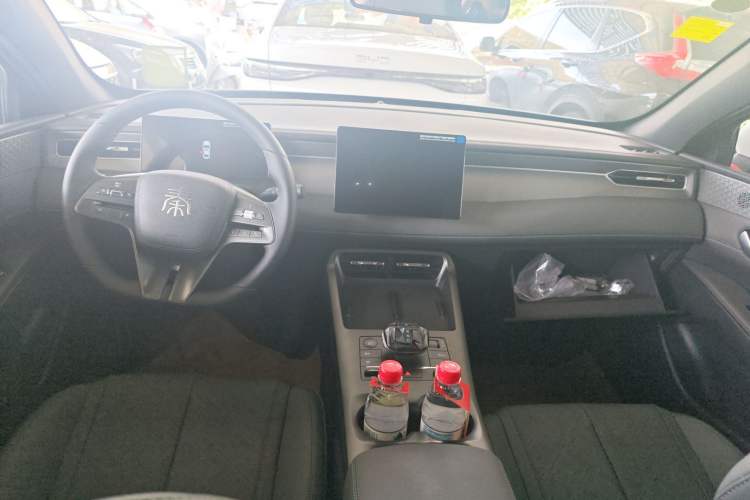 Used BYD Qin PLUS 2025 DM-i Smart Drive 55KM Leading Model
