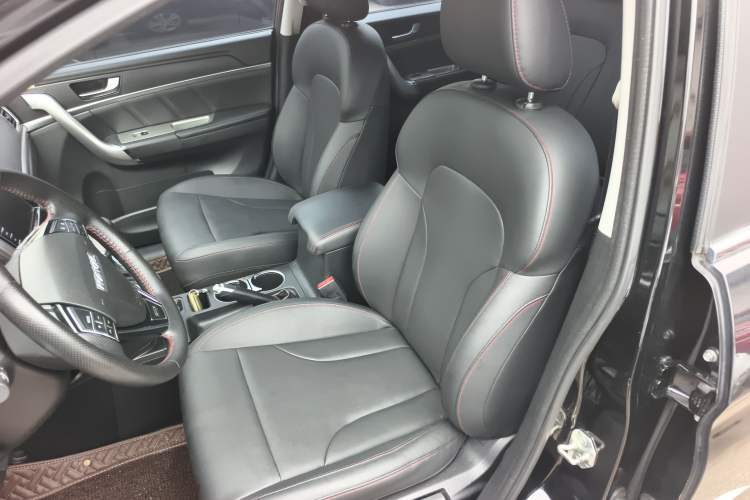 Used Haval M6 2019 1.5T DCT Two-Wheel Drive Elite Version China VI Standard
