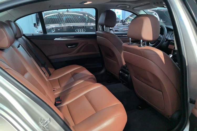 Used BMW 5 Series 2014 528Li xDrive Premium Edition
