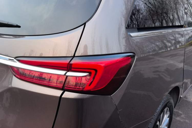 Used Buick GL8 2022 Land Executive Class 652T Prestige Model