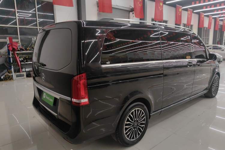 Used Mercedes-Benz V-Class 2017 V 260 L Prestige Extended Edition