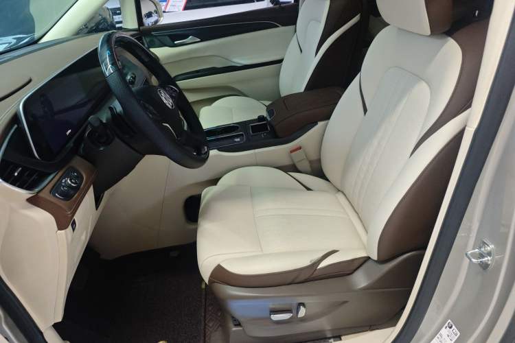 Used Buick GL8 2021 ES Landtrek 653T Comfort Edition
