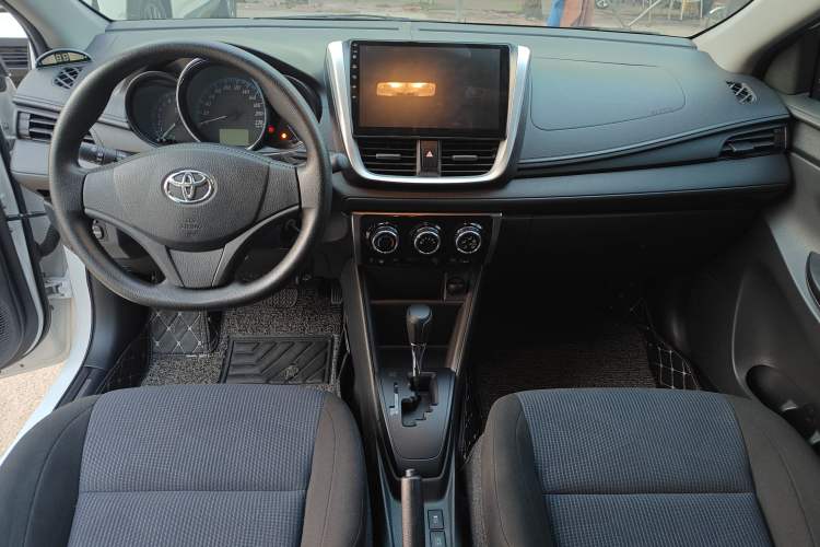 Used Toyota YARiS L 2016 Revised 1.5E CVT Charming Edition
