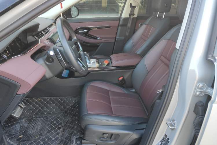 Used Land Rover Range Rover Evoque 2023 Aurora L 249 PS Luxury Edition
