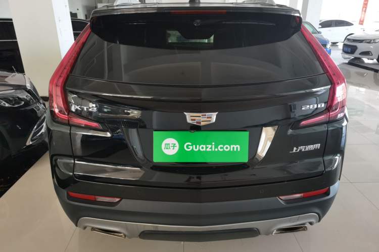 Used Cadillac XT4 2018 28T Two-Wheel-Drive Luxury Model
