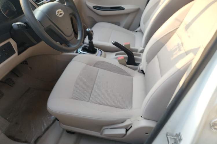 Used Karry K50 2015 1.5L Manual Base Version
