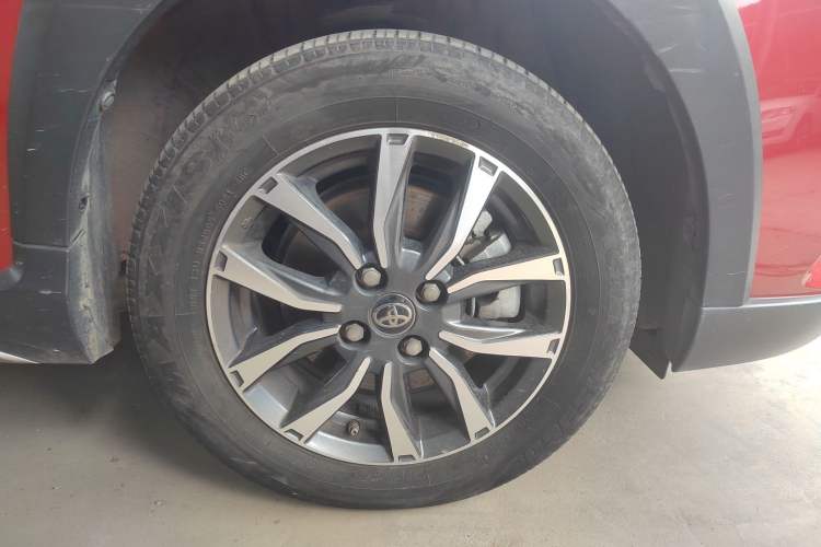 Used Toyota YARiS L 2022 X-Trail 1.5L CVT Luxury PLUS Edition
