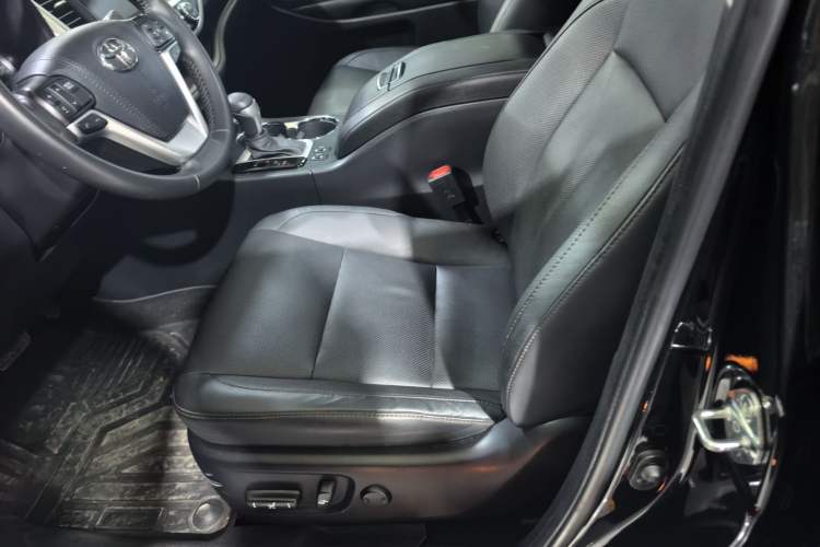 Used Toyota Highlander 2021 2.0T Four-Wheel Drive Luxury Edition 7 Seats
