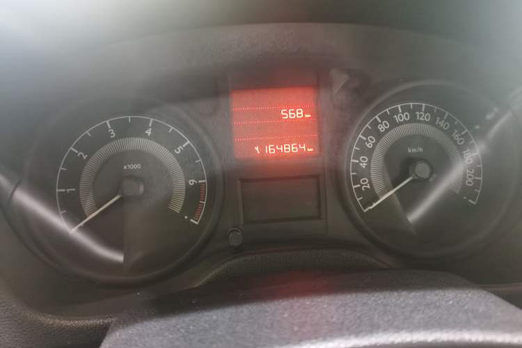 Used Peugeot 301 2014 1.6L Manual Comfort Edition
