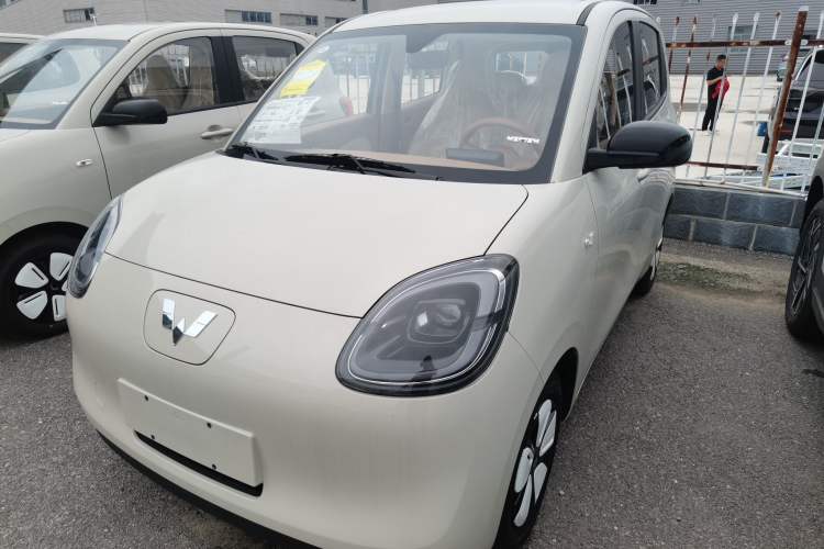 Used Wuling Hongguang MINIEV 2025 Four-Door Version Advanced Edition
