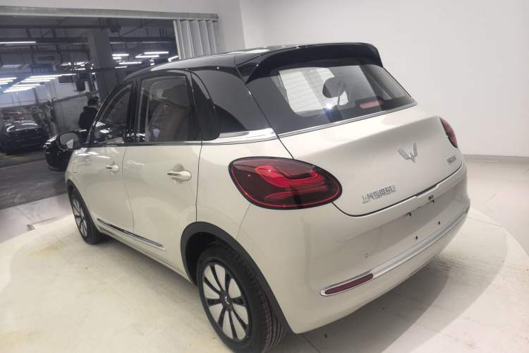 Used Wuling Bingo 2023 333 km Lingxi Connected+ Version
