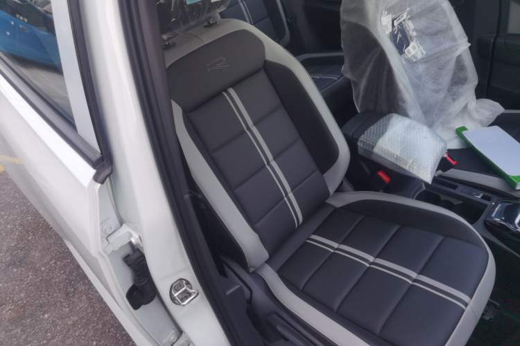 Used Volkswagen T-ROC 
