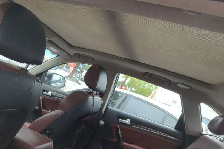 Used Zotye T600 2015 Family Edition 2.0T Manual Luxury Version
