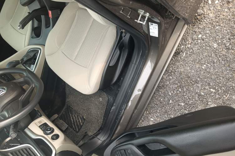 Used Buick GT 2015 15N Automatic Elite Version
