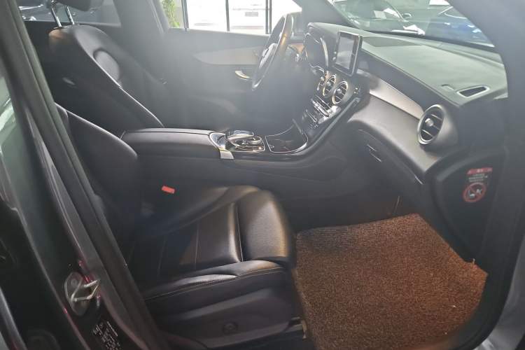 Used Mercedes-Benz GLC 2017 GLC 200 4MATIC
