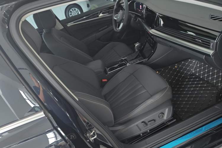 Used Volkswagen Passat 2024 330TSI Starry Elite Edition
