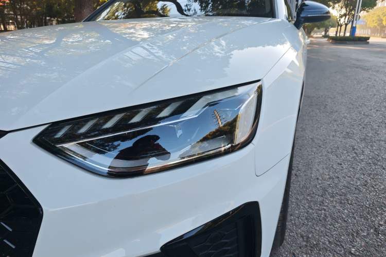 Used Audi A4L 2022 40 TFSI Luxury Dynamic Model
