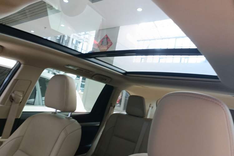 Used Toyota Highlander 2015 2.0T Four-Wheel Drive Luxury Edition 7-Seater
