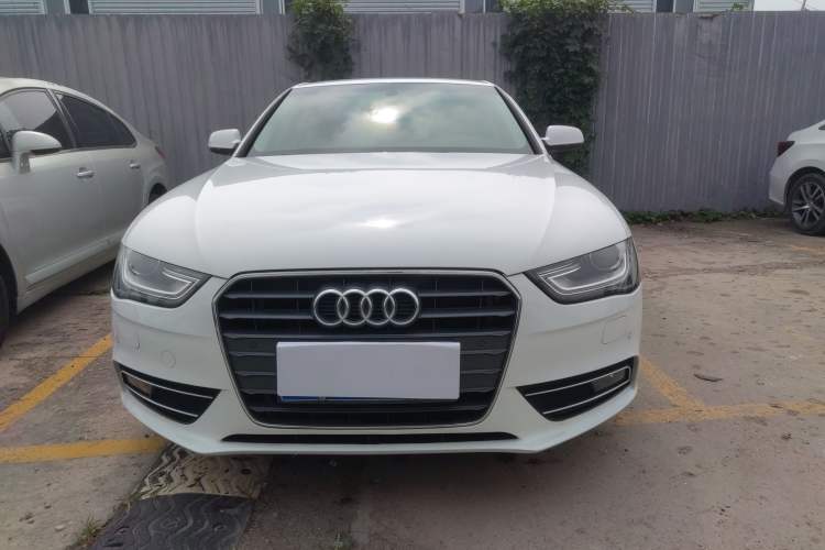Used Audi A4L 2013 35 TFSI Automatic Standard Model
