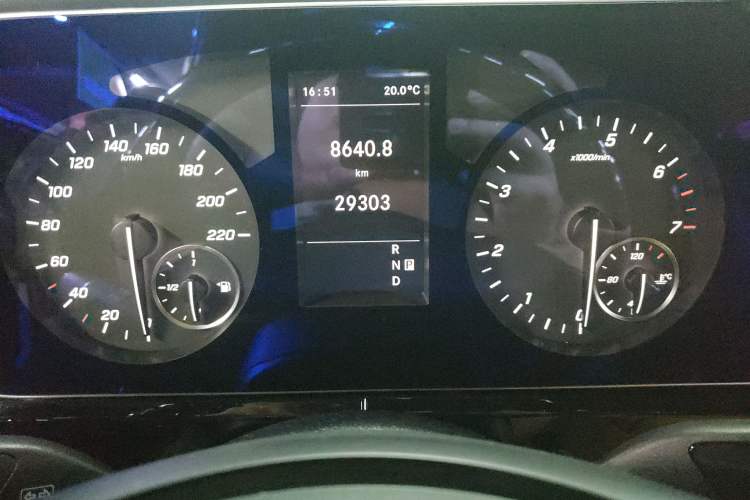 Used Mercedes-Benz Vito 2023 2.0T Elite Version 7 Seats