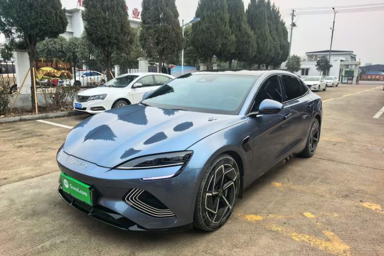 Used BYD Seal 2022 700 km Long-Range Rear-Wheel-Drive Version
