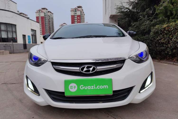 Used Hyundai Elantra 2015 1.6L Manual Fashion Edition
