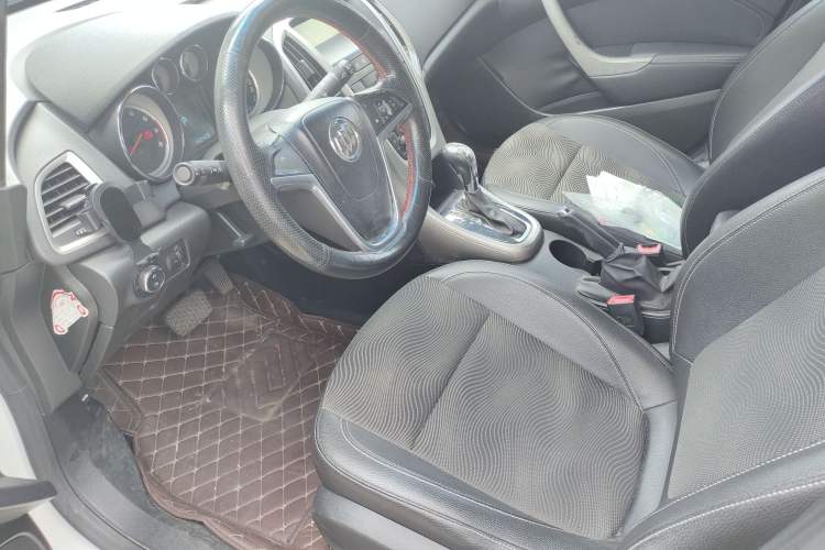 Used Buick GT 2014 XT 1.6L Automatic Fashion Edition
