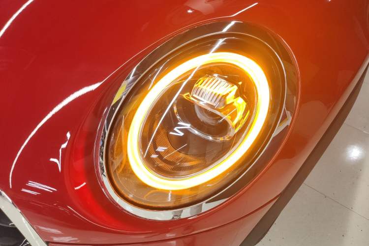 Used  MINI 2019 1.5T COOPER Artist
