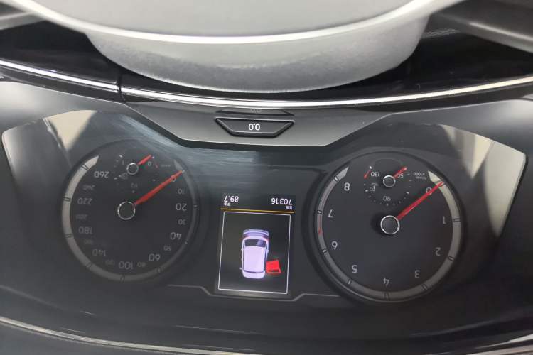 Used Volkswagen Tayron 2019 330TSI Two-Wheel-Drive Luxury Version China V Emission Standard
